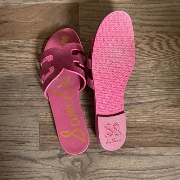 Sam Edelman Fuchsia Slide Sandals - Picture 3 of 4